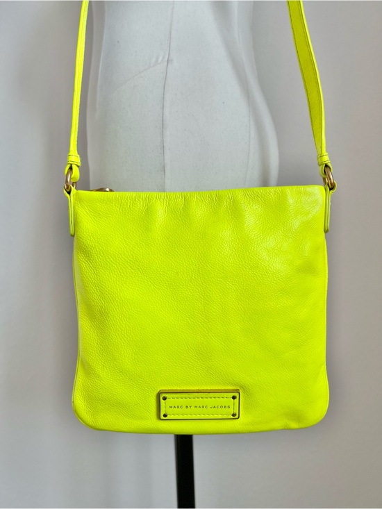 Marc By Marc Jacobs Handbags - Marc by Marc Jacobs • Sia Crossbody Too Hot To Handle Neon Yellow Leather Bag